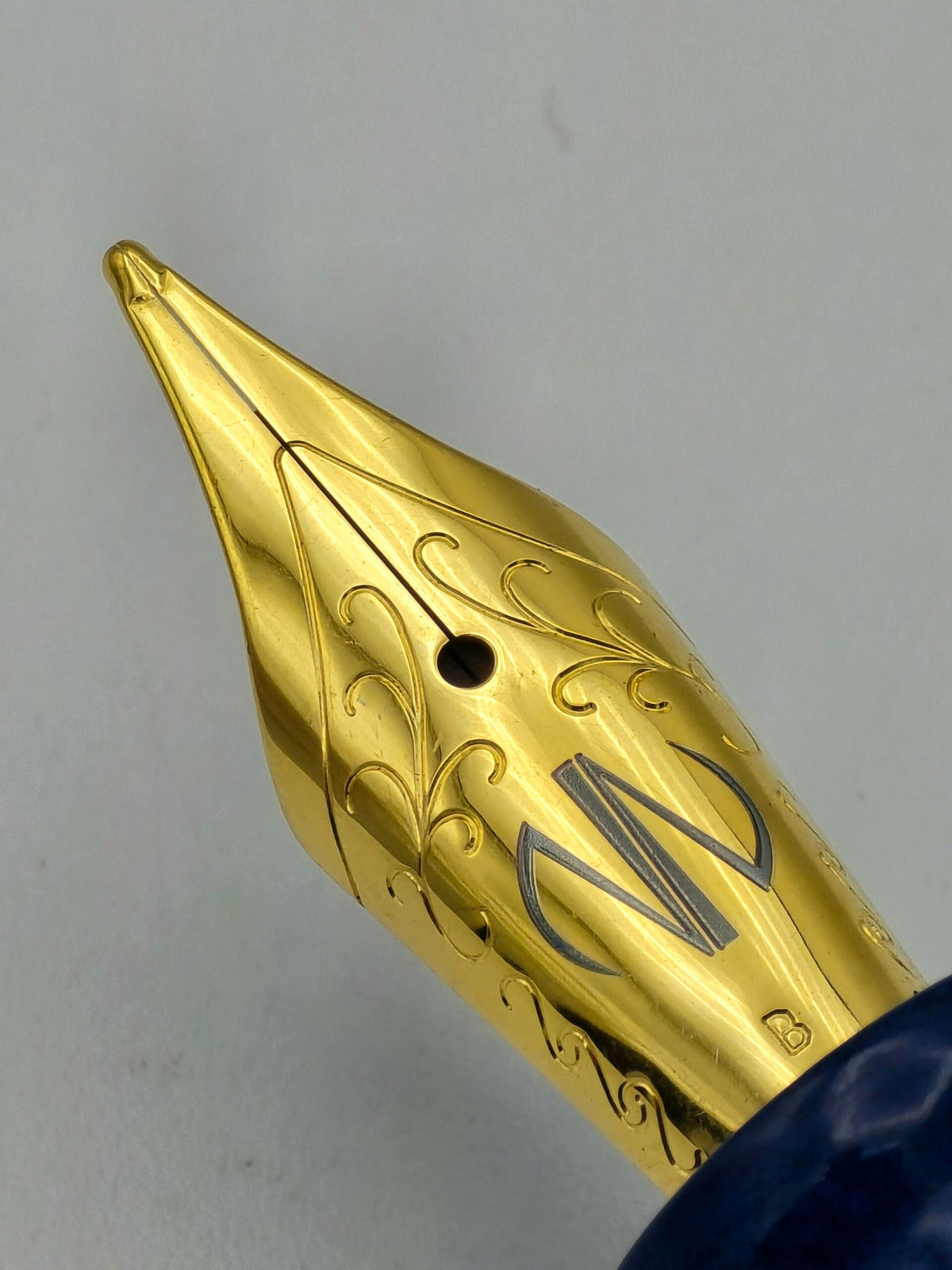 Newton Pens Knickerbocker Blue - Broad Steel Nib - Pre-Owned