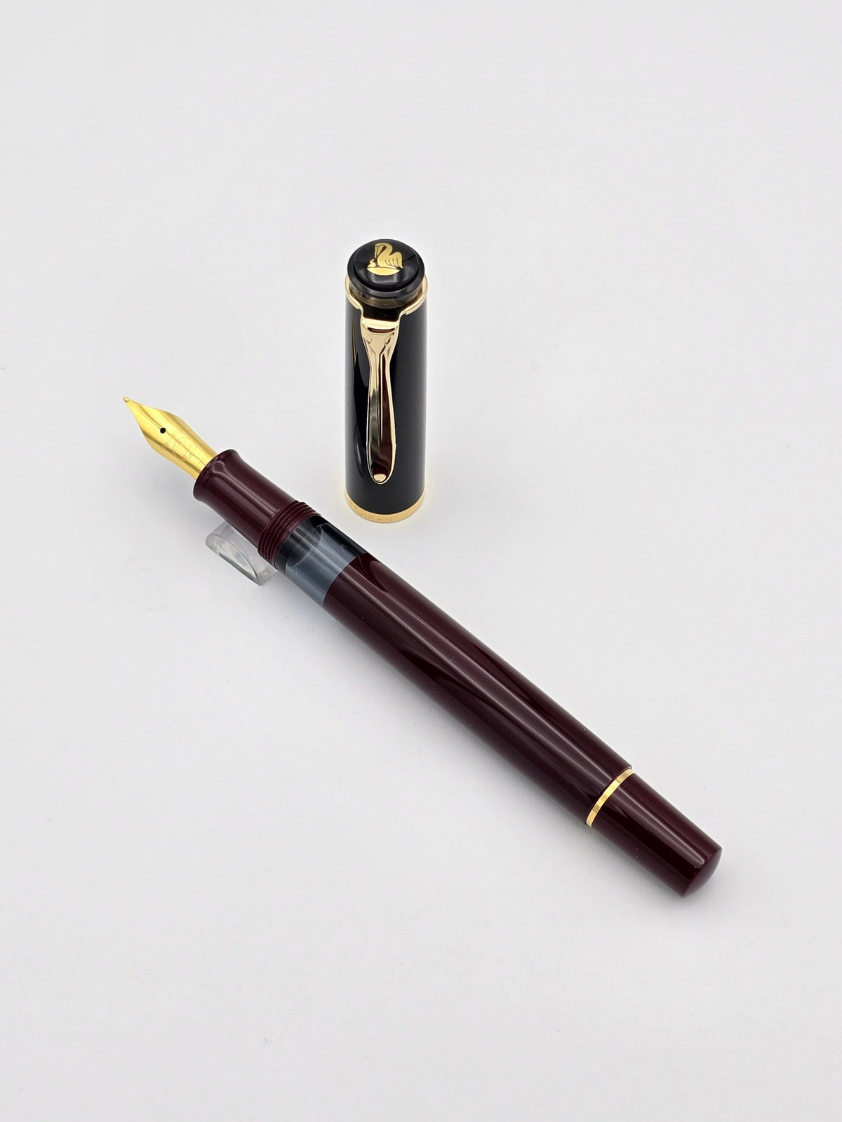 Pelikan M200 Burgundy Black - Medium Steel Nib - Pre-Owned