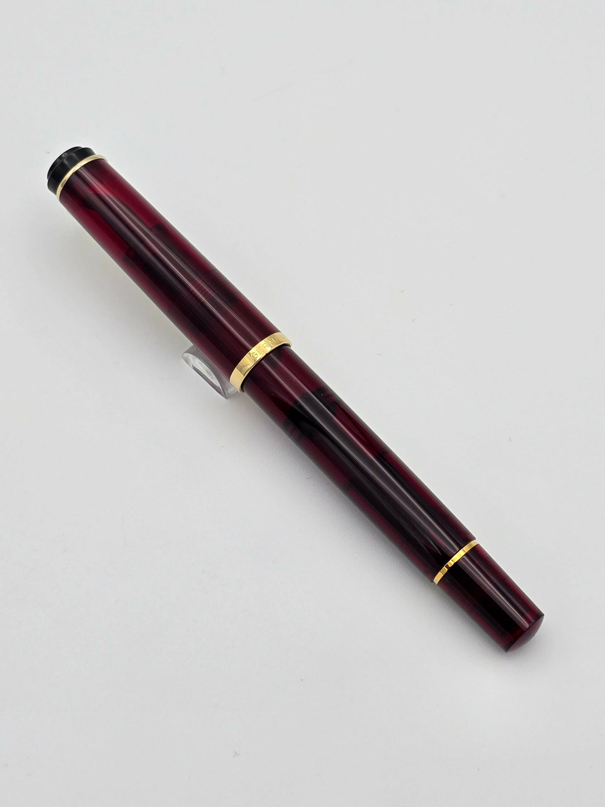Pelikan M200 Red Demo - Medium Steel Nib - Pre-Owned