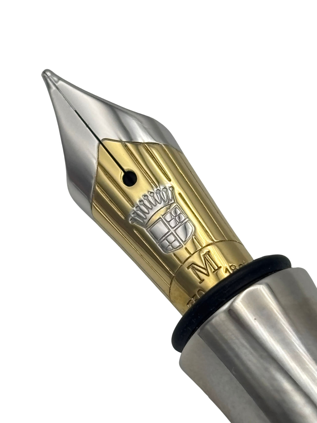 Graf Von Faber Castell Classoc Anello Grenadilla - 18k Medium Nib - Pre-Owned