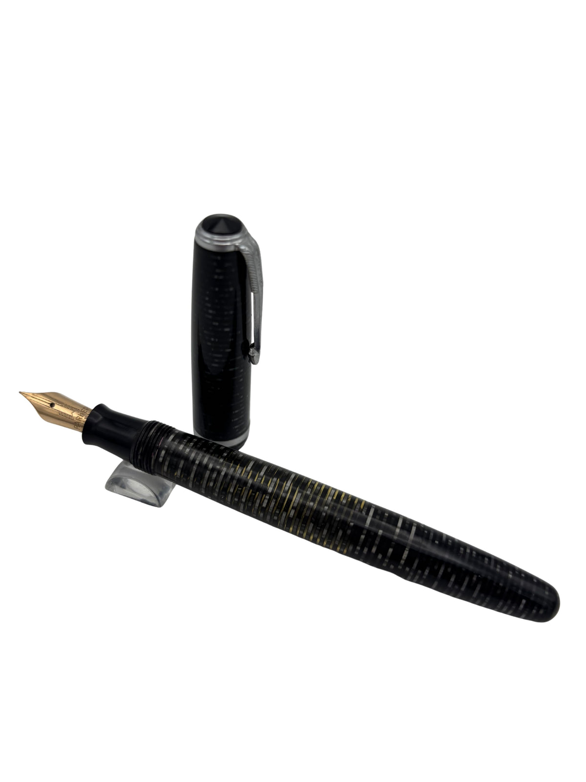 Parker Vac Debutante Silver Pearl - Extra Fine Nib - Pre-Owned