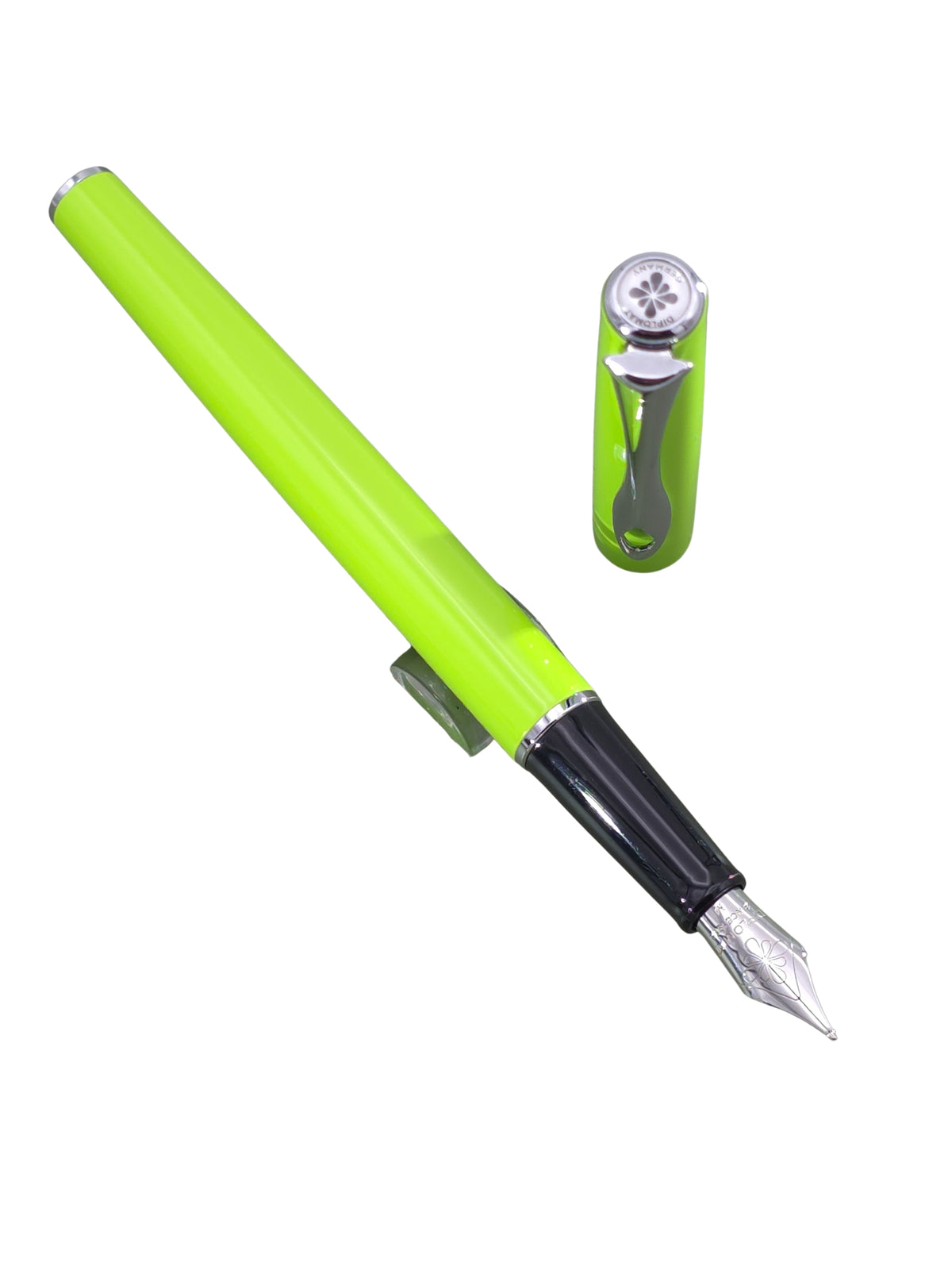 Diplomat Traveler Lime Green - Medium Steel Nib - Pre-Owned