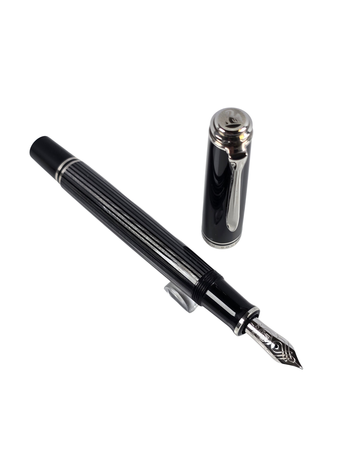 Pelikan M605 Anthracite Stresemann Opaque - 14C Fine Nib - Pre-Owned