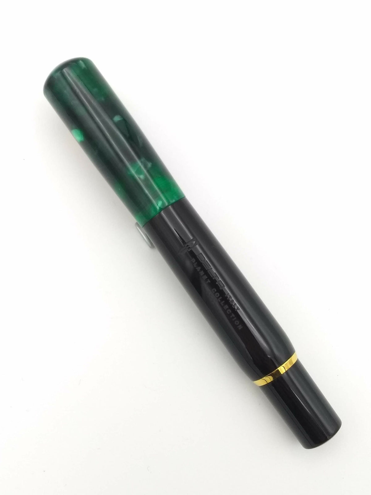 Delta Planet Collection Green - 18k Medium Nib - Pre-Owned