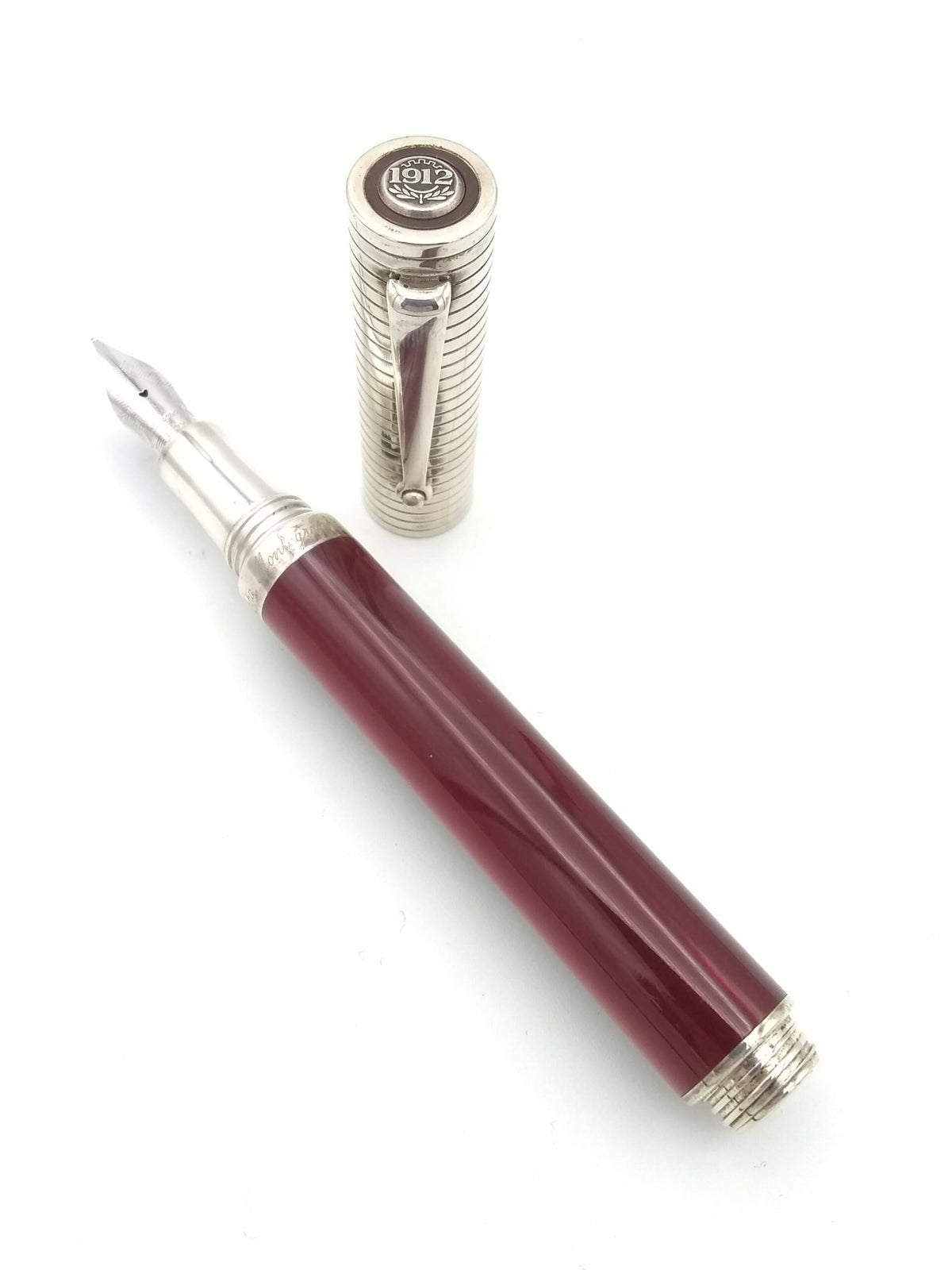 Montegrappa Espressione Duetto Red & Silver - 18K Medium Nib - Pre-Owned
