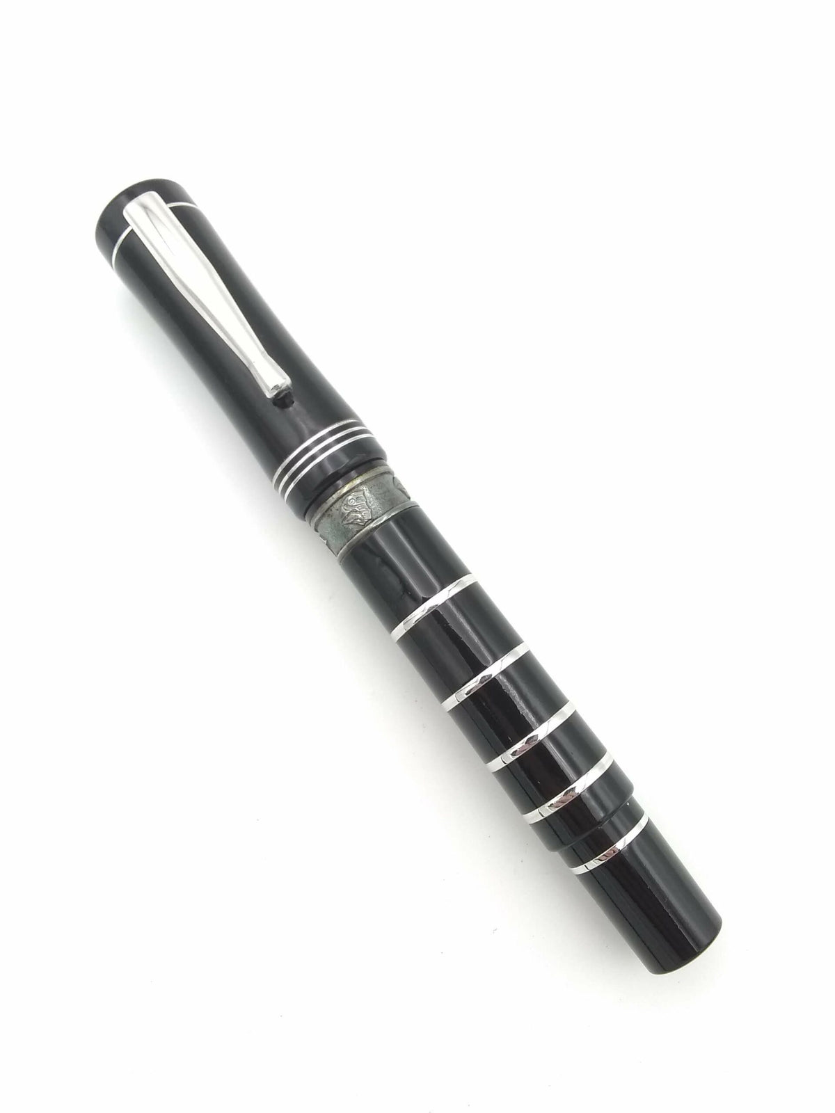 Delta Evolution Black - 18k Fine Nib - Pre-Owned