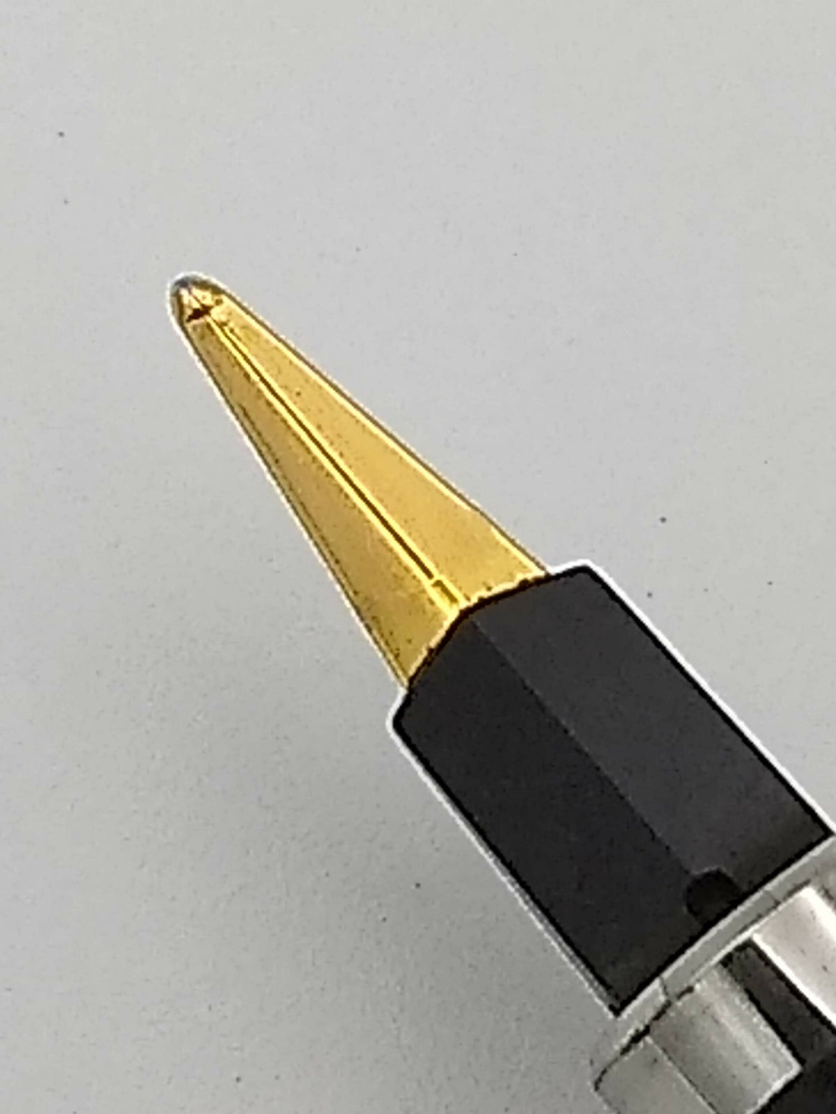 Parker Classic 180 Black - Medium Steel Nib - Pre-Owned