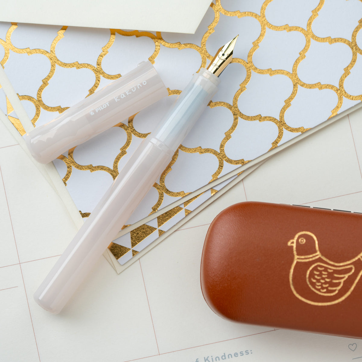 Pilot Kakuno Madoromi Fountain Pen - Cumulus White